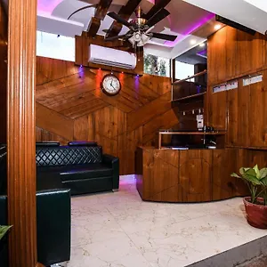 Fabhotel Red Sector 15 Gurgaon